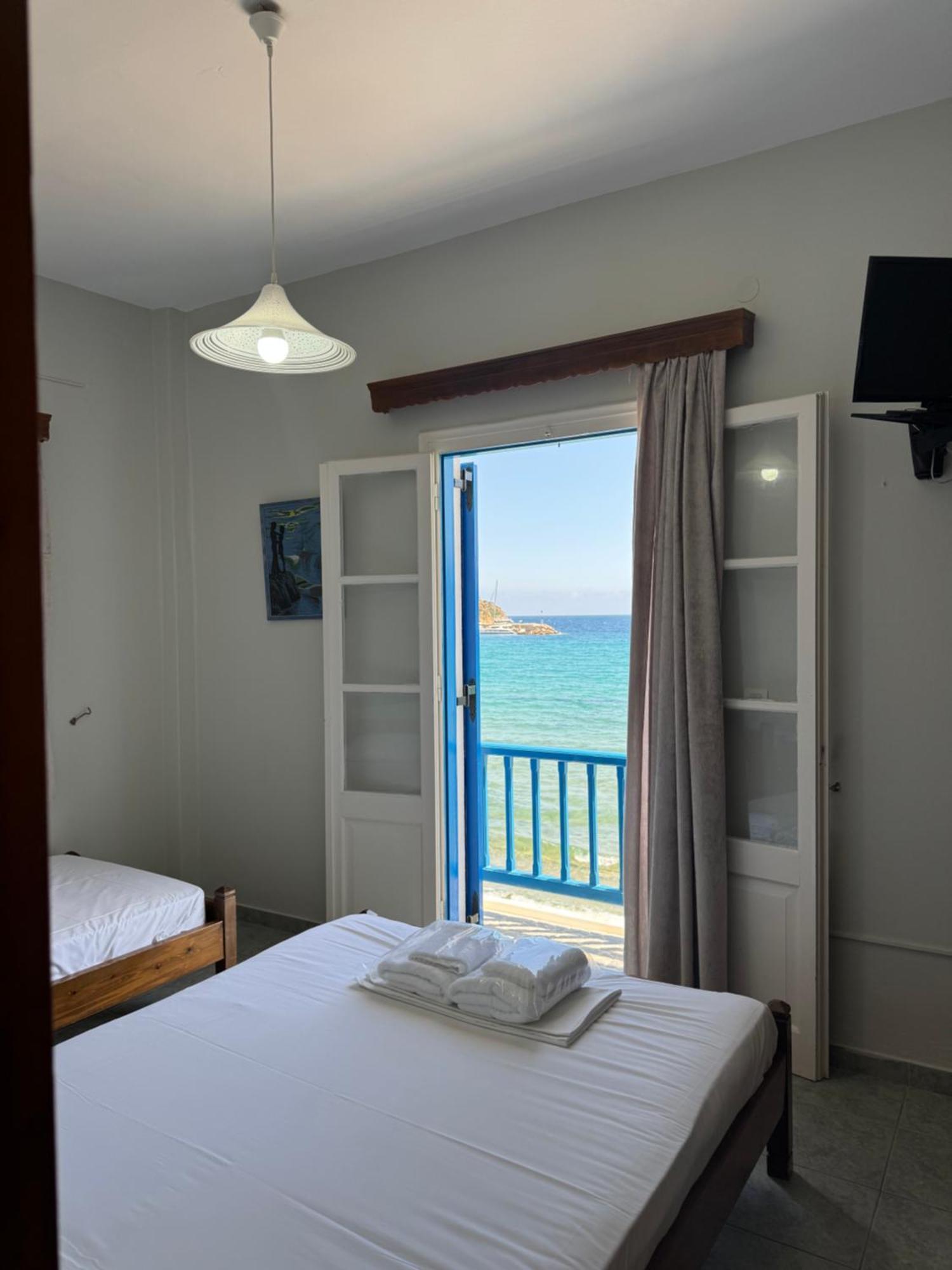 Petradi Sifnos Aparthotel Platis Gialos  Buitenkant foto